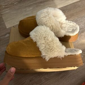 SHEIN Tan Suede Mules with Cream Shearling